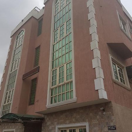 Fbm Place Guest House Agun Exterior foto